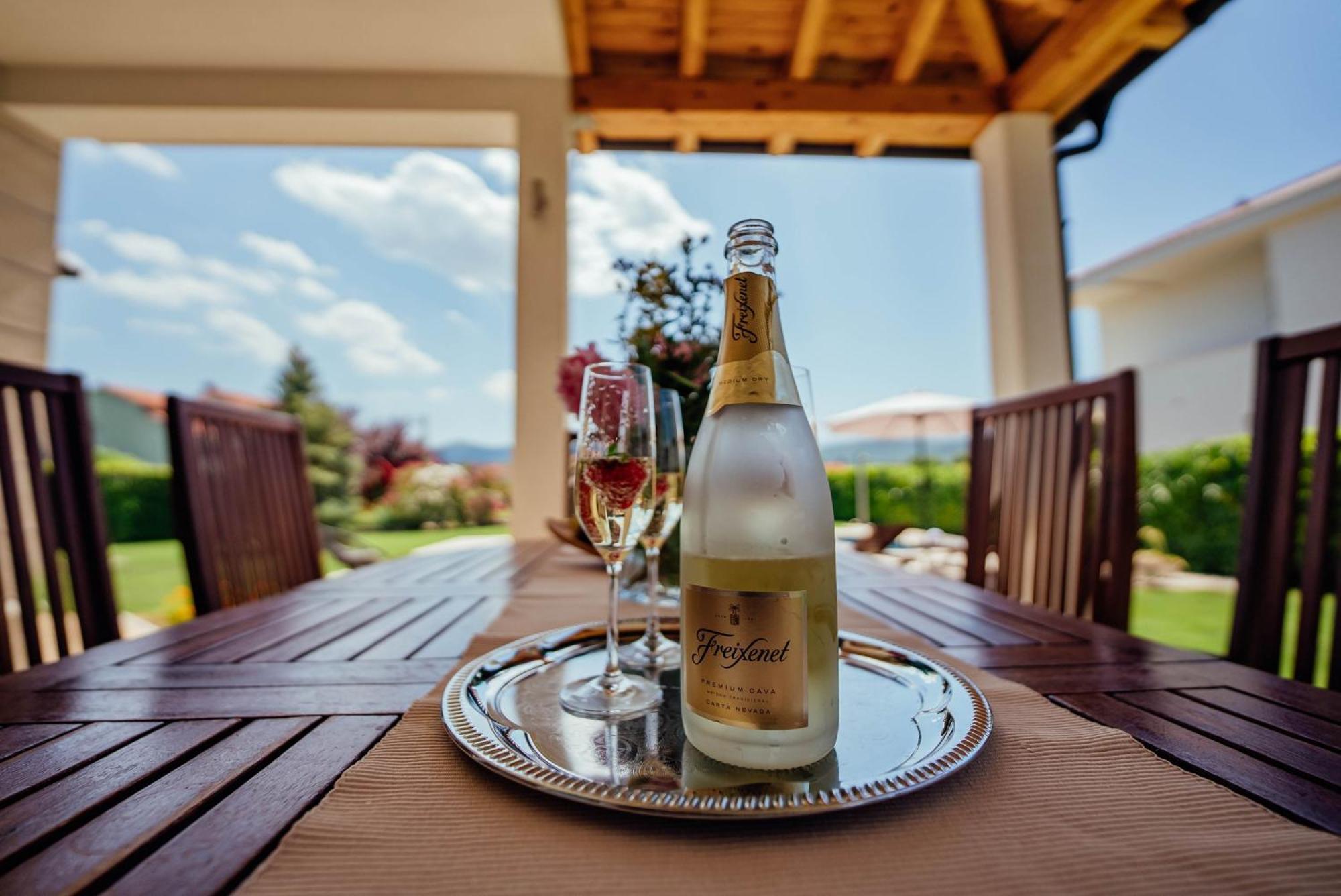 Villa Latica Donji Proložac Εξωτερικό φωτογραφία